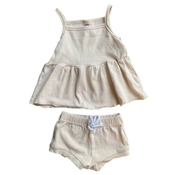 Two piece beige toddler girl set • size 18 months - Picture 8 of 8